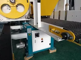 Conveyor-and-wheel-of-resaw-band-saw