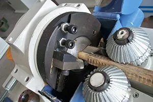 Round rod machine