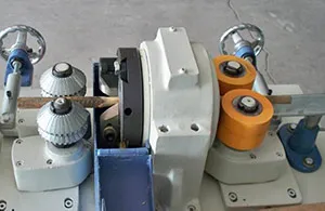 Round rod machine